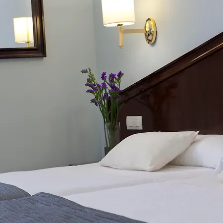 Porcel Navas Hotell Granada