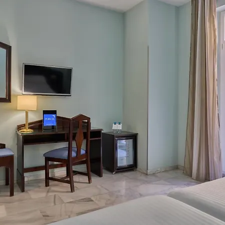 Hotell Porcel Navas 3*