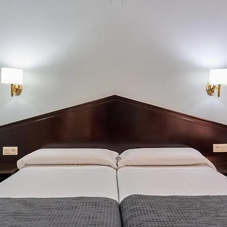 Porcel Navas Hotell 3*