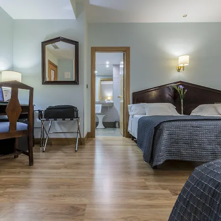 Porcel Navas Hotell 3*